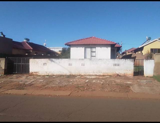 3 BEDROOM HOUSE FOR SALE IN LAWLEY